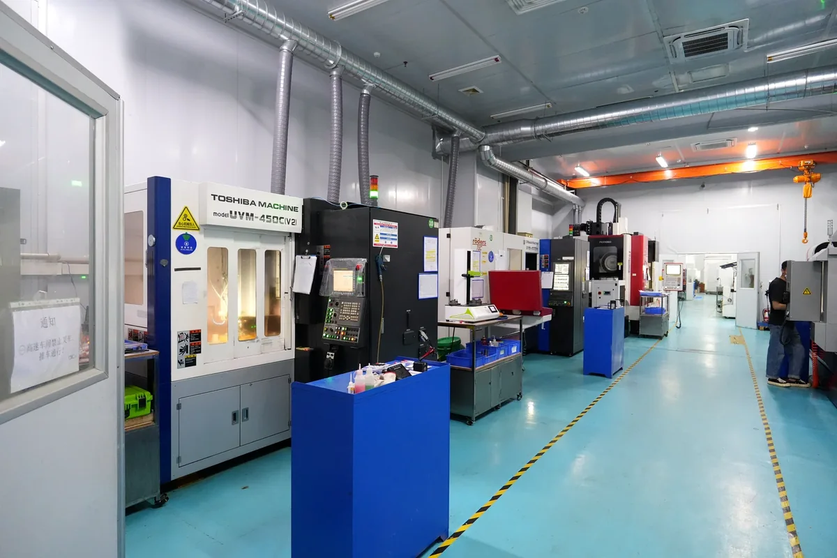 CNC machining workshop at GE MOLD